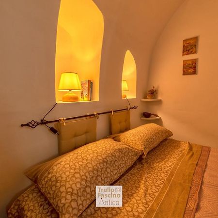 ロコロトンド Trullo Dal Fascino Anticoヴィラ エクステリア 写真