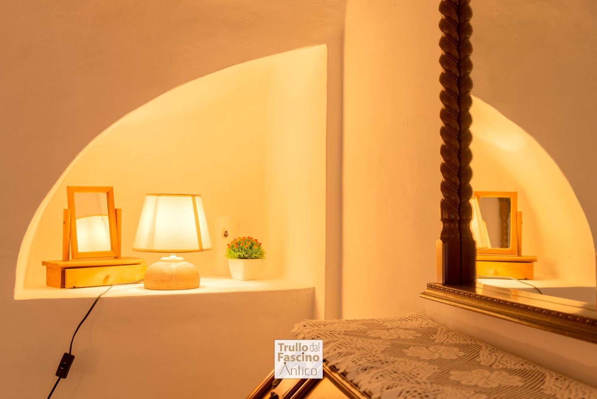 ロコロトンド Trullo Dal Fascino Anticoヴィラ エクステリア 写真